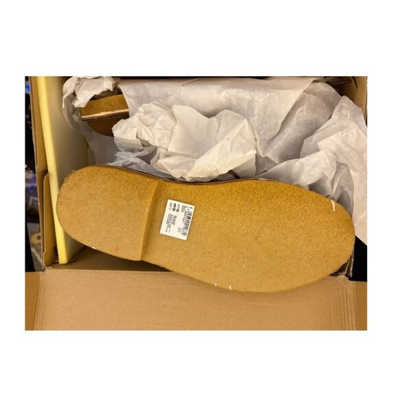 Clarks Vegan Desert Boots - Picture 3 of 3